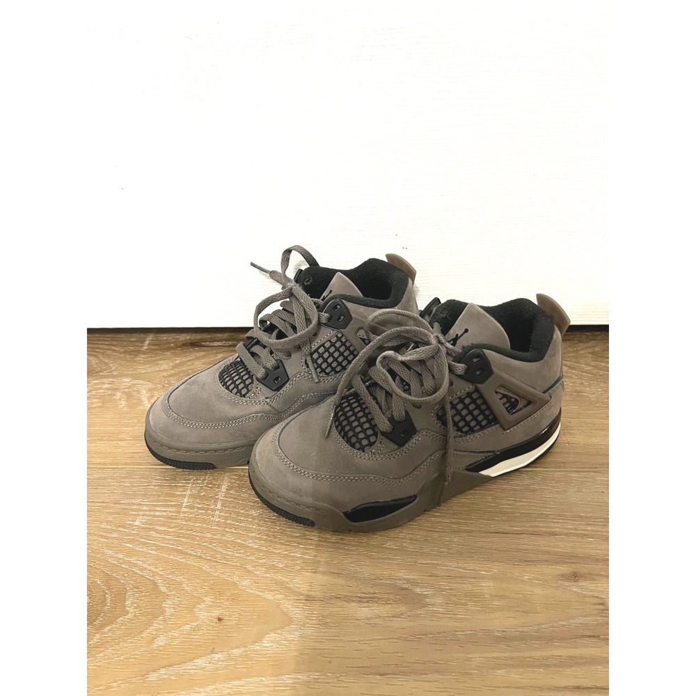 Jordan 4 Retro Taupe Haze Kids Shoes FB4388-200 Size 13.5C